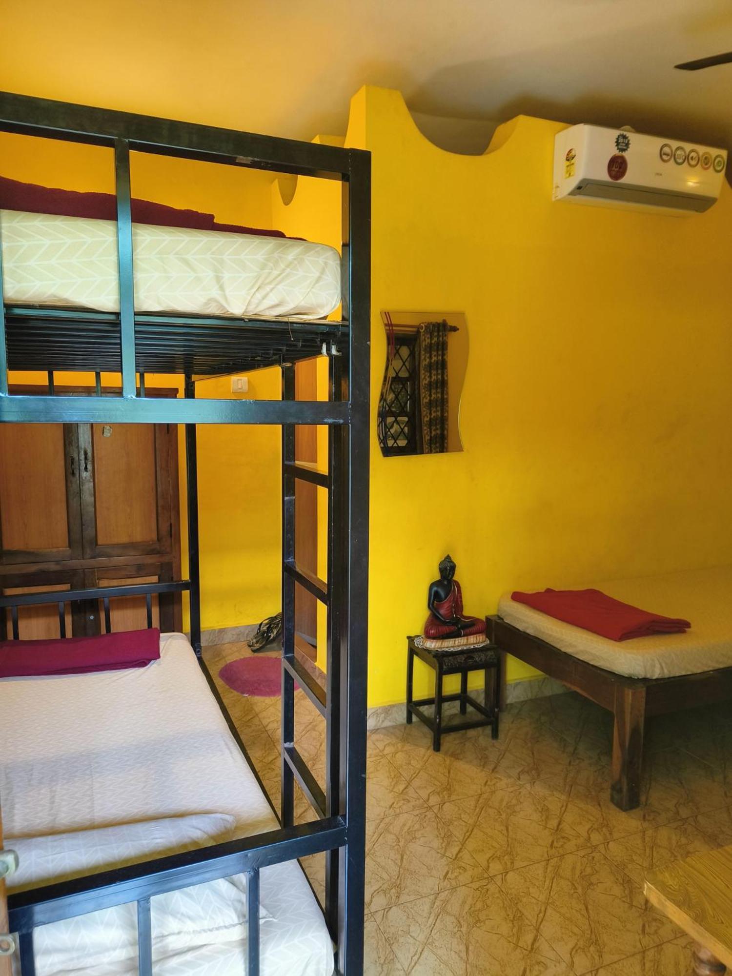 Baba Hostel By La Voglia Chapora 外观 照片
